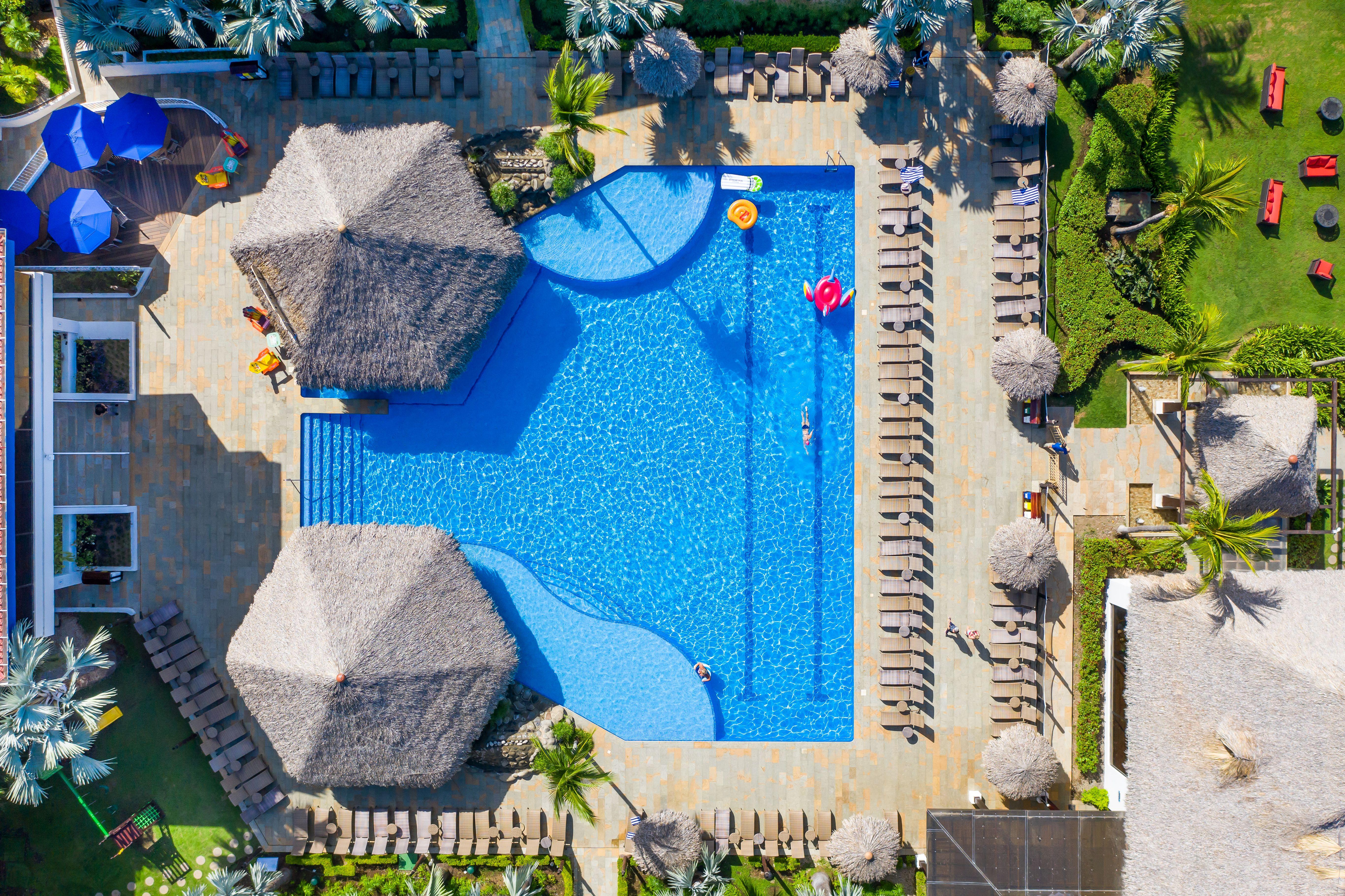 Margaritaville Beach Resort Плая Фламинго Екстериор снимка